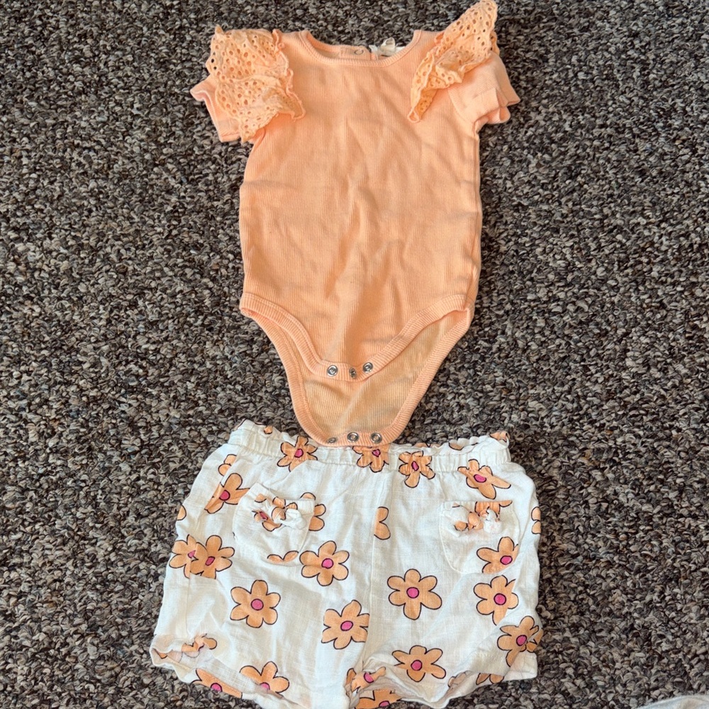 Jessica Simpson Peach and White Kids Matching Set